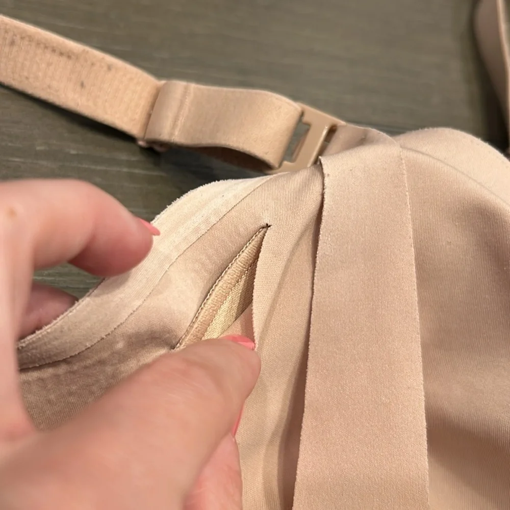 (2) MomCozy Nursing Bras XL